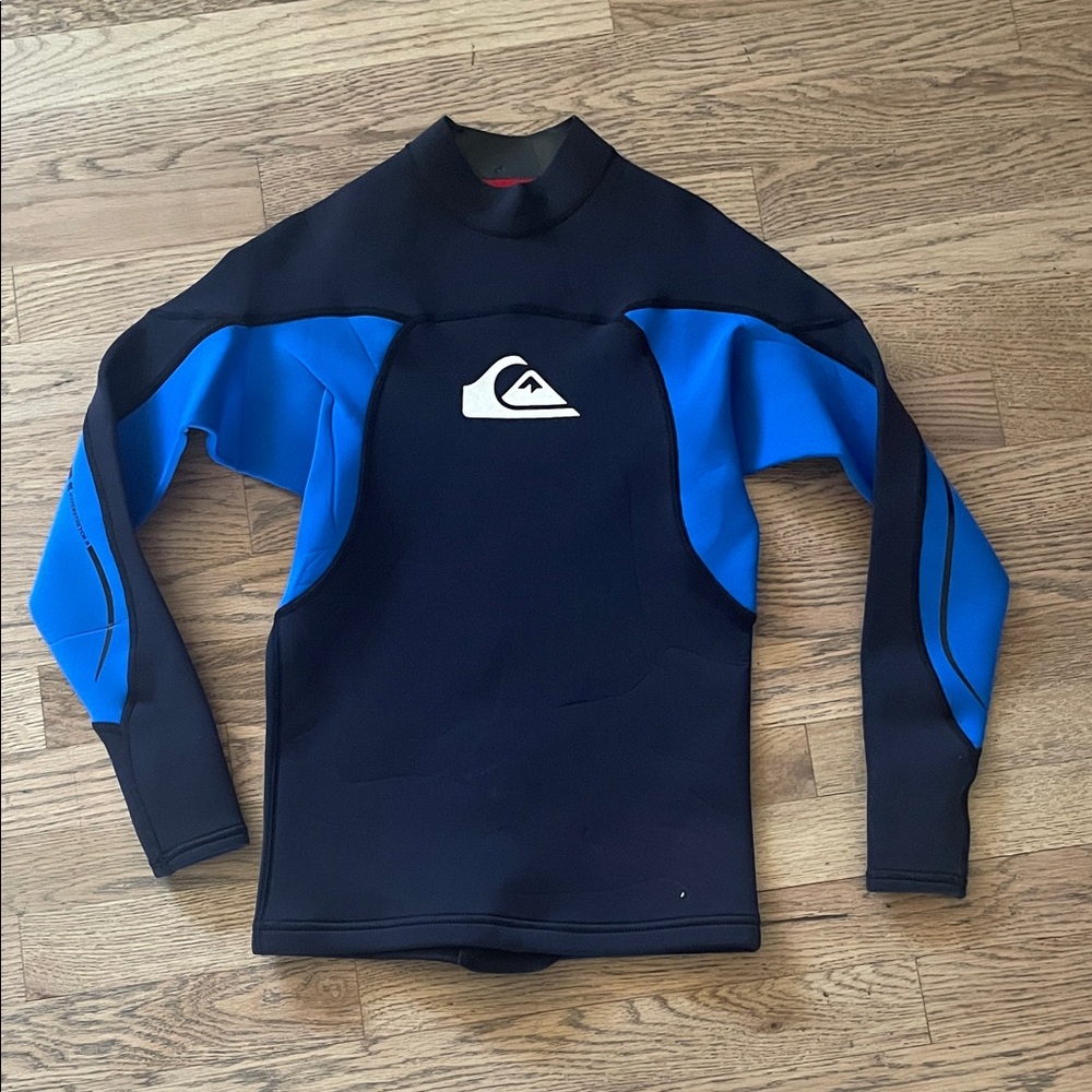 Quiksilver Long Sleeve Black/Blue Neoprene Syncro Wetsuit Shirt Men’s Small
